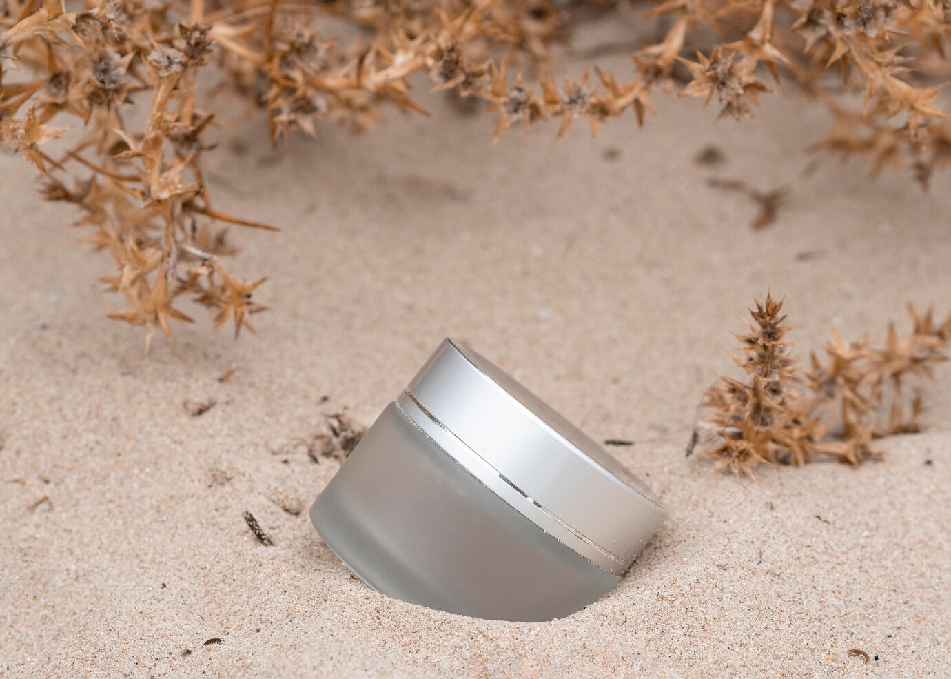 Słoiki kosmetyczne szklane – dlaczego warto wybrać szkło w opakowaniach kosmetycznych?